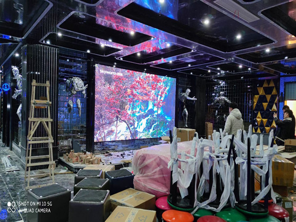 武鸣室内P2.5全彩显示屏